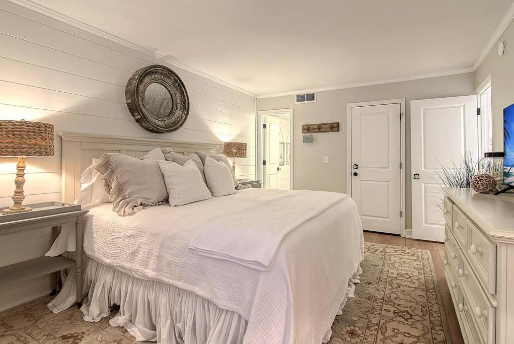 Luxury Seabrook Beachfront W/Spectacular Sunsets Екстер'єр фото